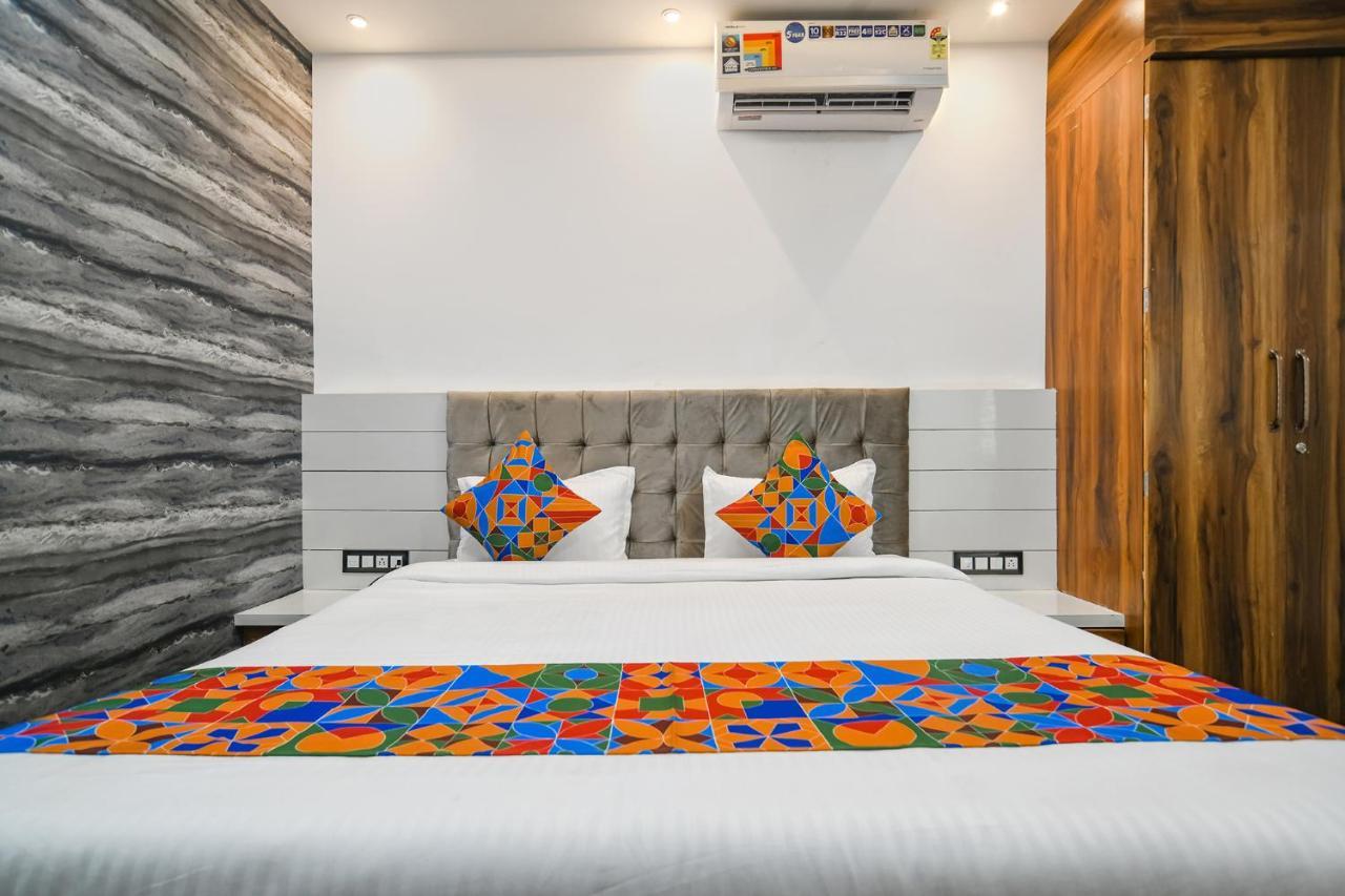 Fabhotel Stay Well Індаур Екстер'єр фото