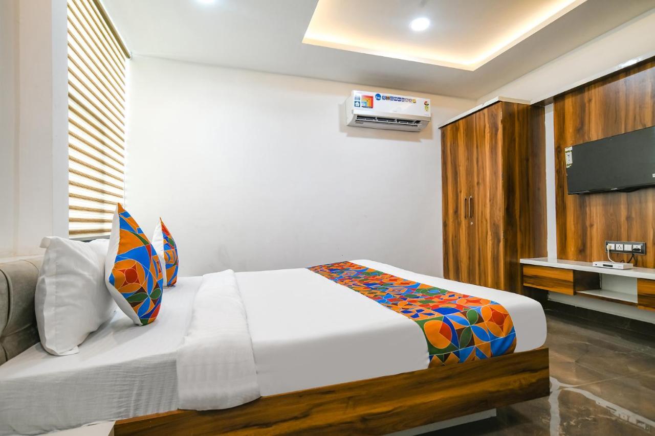 Fabhotel Stay Well Індаур Екстер'єр фото